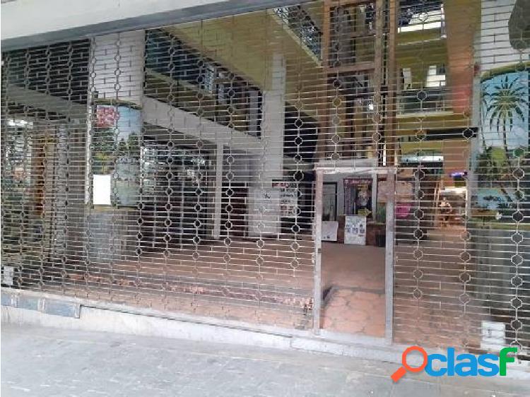 Se ofrece en venta y/o alquiler Local Comercial en Capitolio