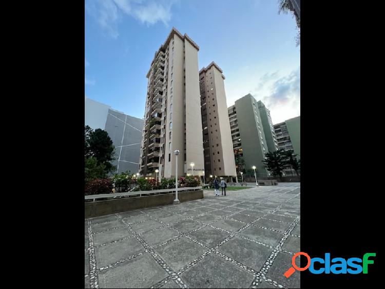 Se vende Apartamento 143.99m2.3H+S/2B+ S/2P. Cigarral