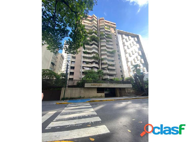 Se vende Apartamento 264m2.3H+S/3B+S/2P. La Castellana.