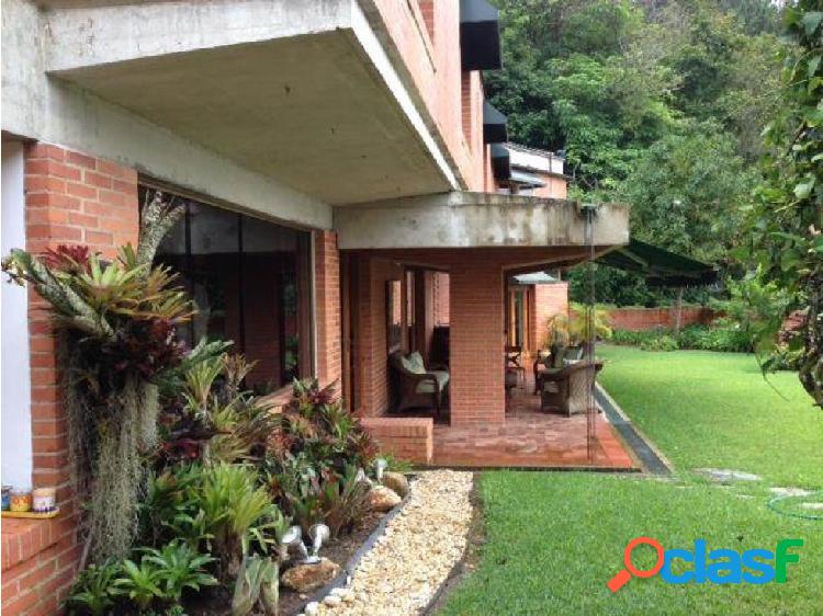 Se vende Casa 1005m² 5h+s∕6b+s∕4p en Alto Hatillo