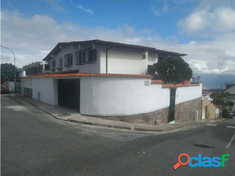 Se vende Casa 4H+S/2.5B+S/3E Alto Prado