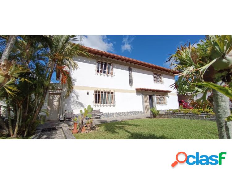 Se vende Casa 627m2 Prados del Este 6944