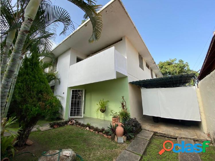 Se vende Casa 790m² 4h+1S /3b+1S / 2P Los Palos Grandes