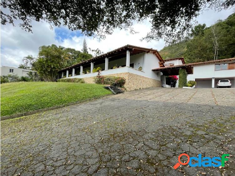 Se vende Casa 9000m² 4h/5b/20p, Los chorros