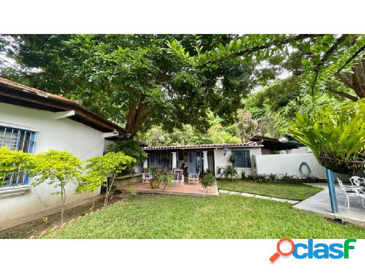 Se vende Casa 982m² 4h+1s/4b+1s/8p, Lomas de las Mercedes