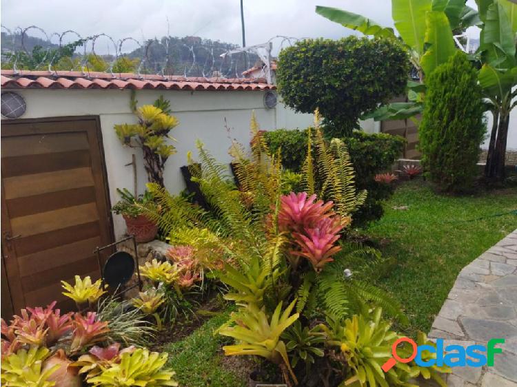 Se vende Casa de 275m2 5H/4B/3P La Trinidad