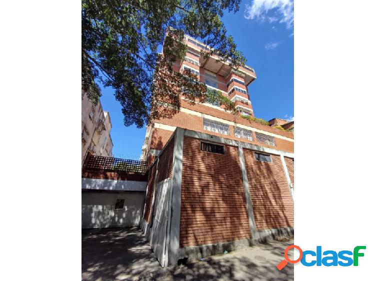 Se vende Depósito Comercial 804m2. 4B/5P. San Bernardino.