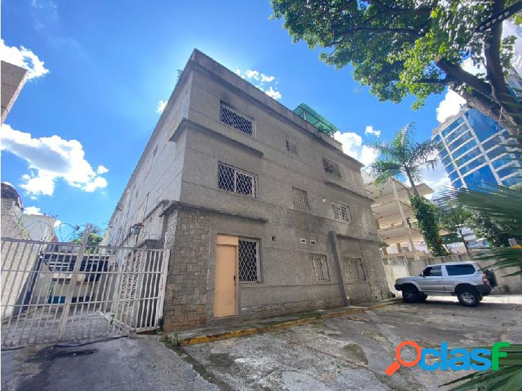 Se vende Edificio 1300m² 25E Las Mercedes