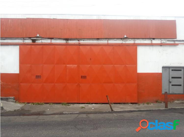 Se vende Galpón Comercial de 400m² en Guarenas