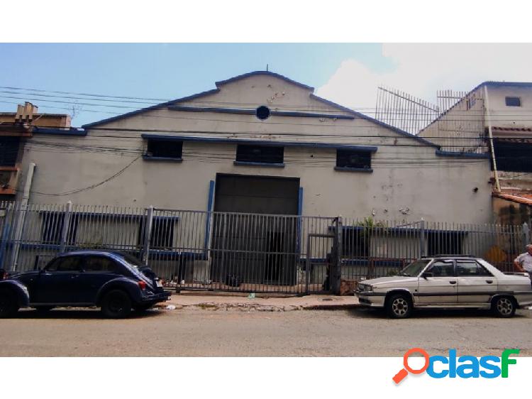 Se vende Galpón de 2538m² Quebrada Honda