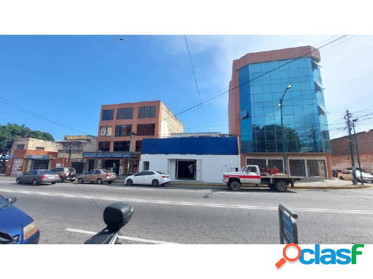 Se vende Local Comercial 720m² en Catia La Mar, La Guaira