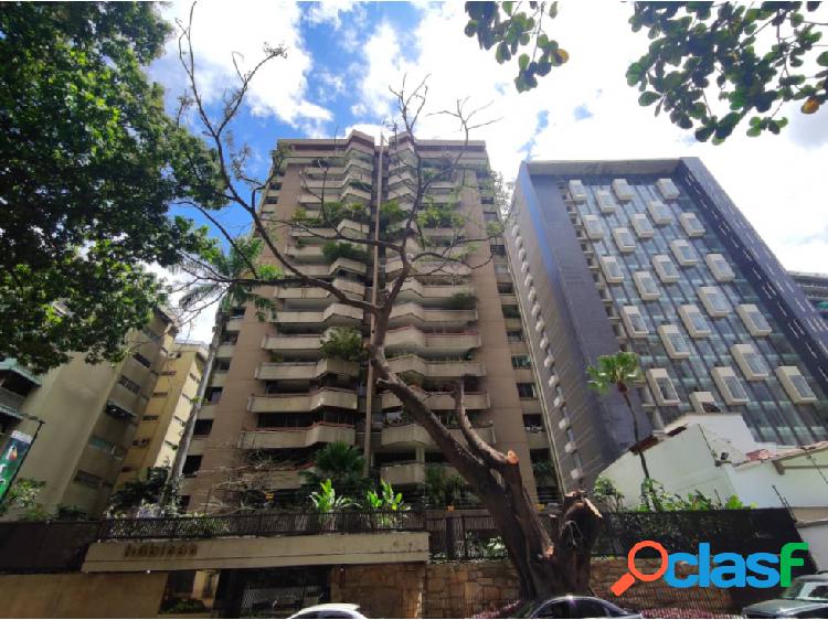 Se vende PB 250 m² -3h/4b/3p en La Castellana