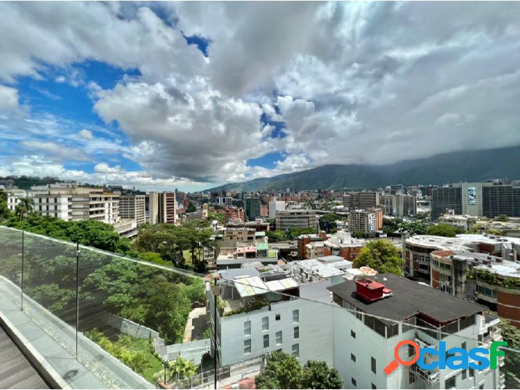 Se vende PH 415m² 3h/4b/6p Lomas de Las Mercedes