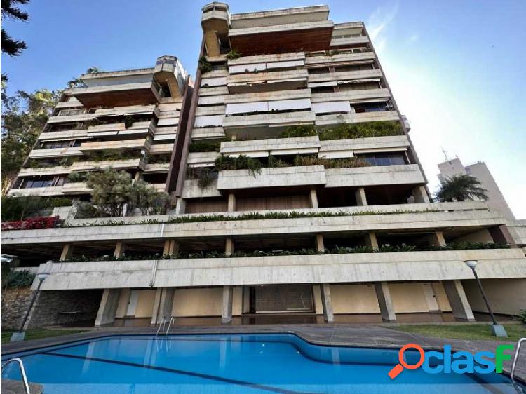 Se vende apartamento 370m2/3H+2S/3.5B+1S/3P. Altamira