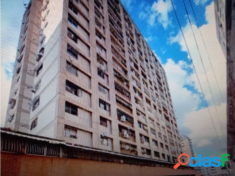 Se vende apartamento amoblado 78m2 3h/2b/1p La Candelaria