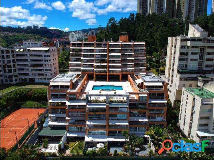 Se vende apartamento tipo PB 168m2 4h/2,5b/2p Los Samanes