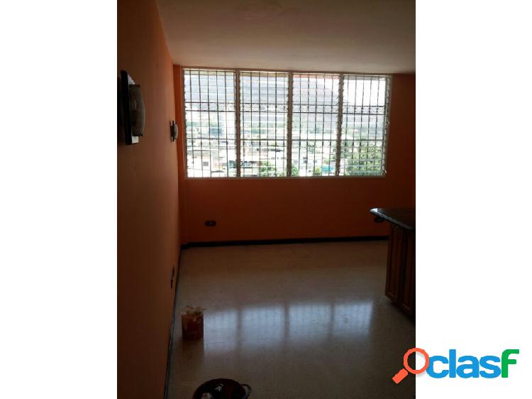 Se vende apartamento tipo estudio en Puerto La Cruz