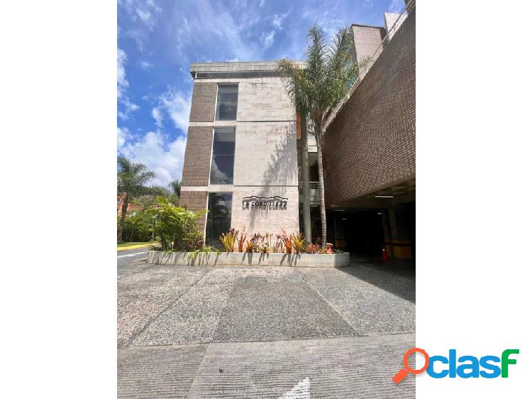 Se vende apto 112m2 3h/ 3b/ 2p Escampadero