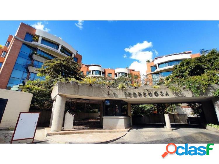 Se vende apto 257 m² -4h+s/5b+s/4p en Las Mercedes