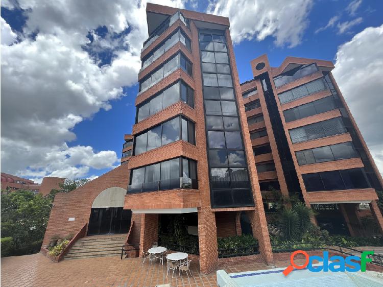 Se vende apto 370m2 4h+s/ 4+s/ 5p Colinas de valle arriba