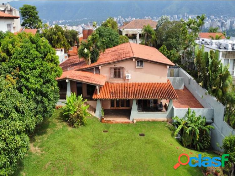 Se vende casa 1343m² 4h/5b/4e Lomas del mirador