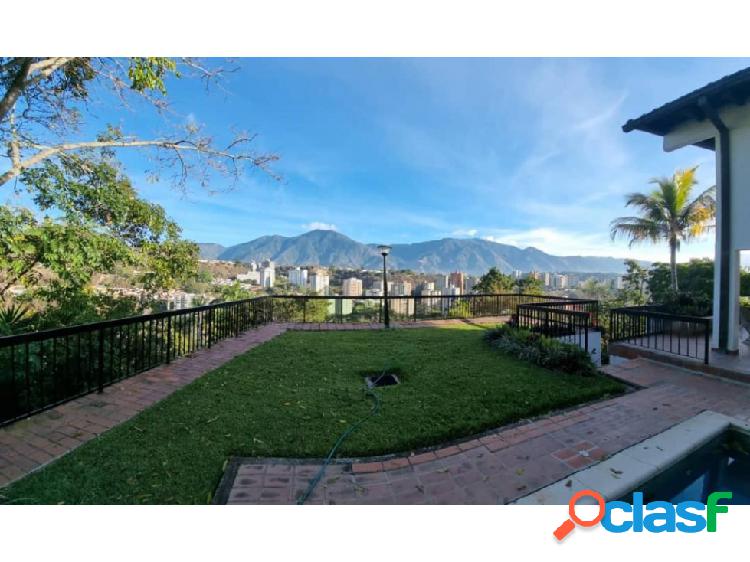 Se vende casa 2030m² 5h/6b/6p Cerro Verde