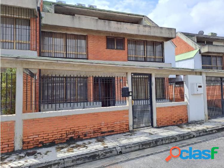 Se vende casa 264m2 5h+s/5b/4p Colinas de Santa Monica 6191