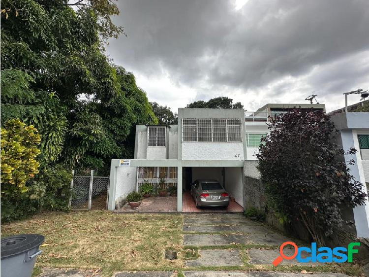 Se vende casa 310m² 5h+1s/4b+1s/3e San Bernardino