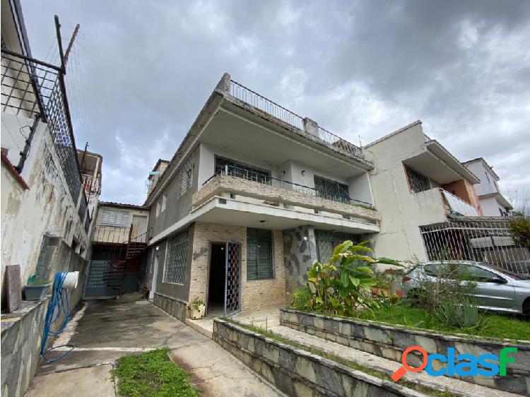 Se vende casa 350m² 7h+/5b/4p La California Sur