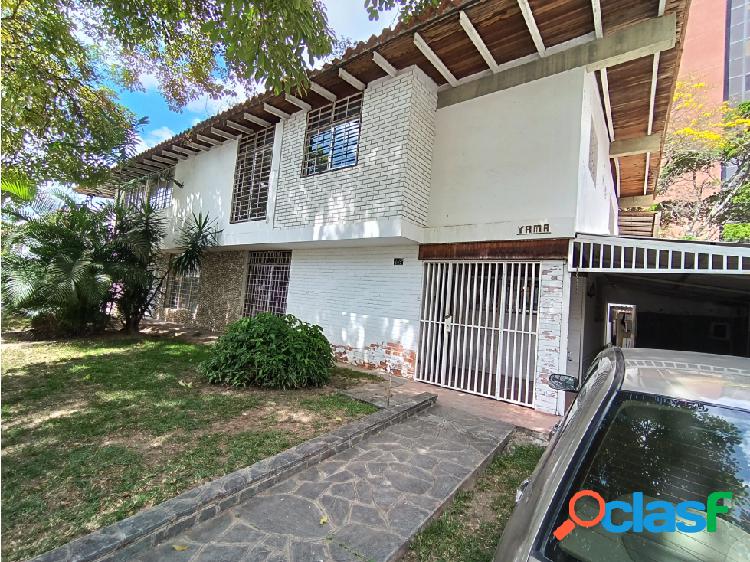 Se vende casa 395m2 San Román 5328