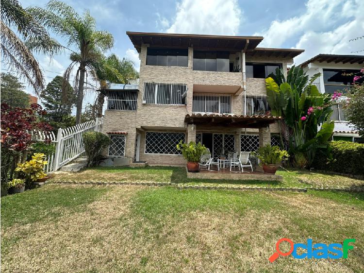 Se vende casa 402m² 4h+s/4b+s/3e La Tahona