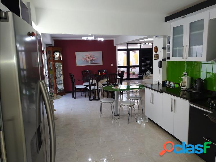 Se vende casa 420 m2 El Cafetal 4311