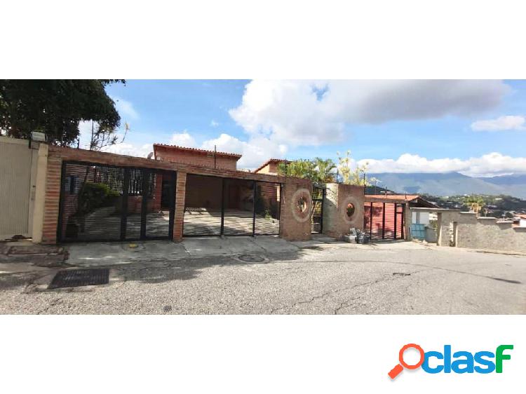 Se vende casa 428m2 3h+2s/ 5b/ 5p Prados del este