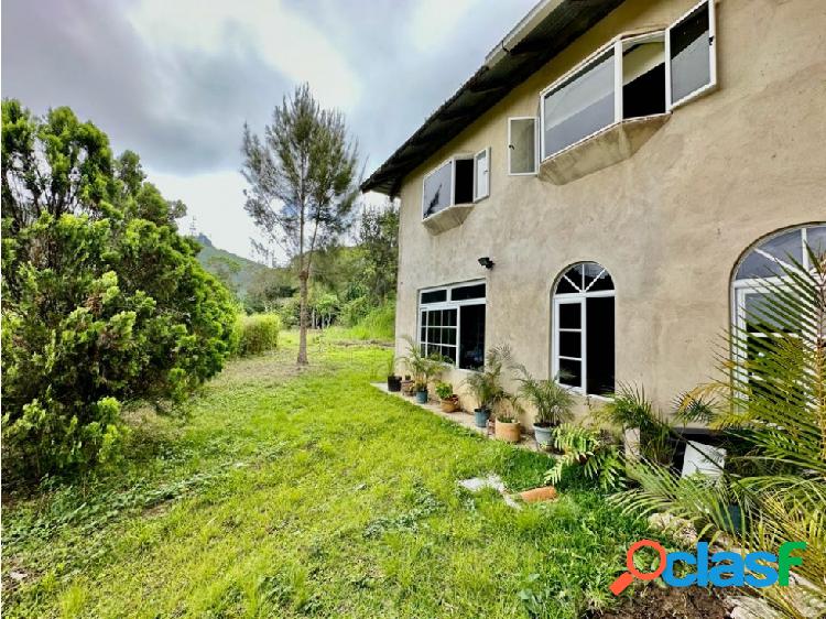 Se vende casa 485m2 3h+s/5B/6p Los Guayabitos