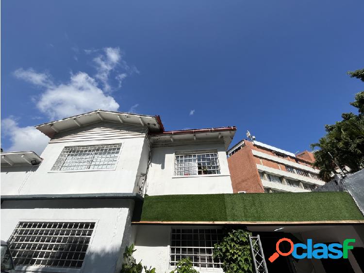 Se vende casa 621m2 La Floresta 3512