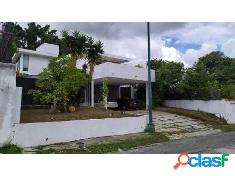 Se vende casa 821.73m2 6h/5b/5p Lomas de La Trinidad 2558