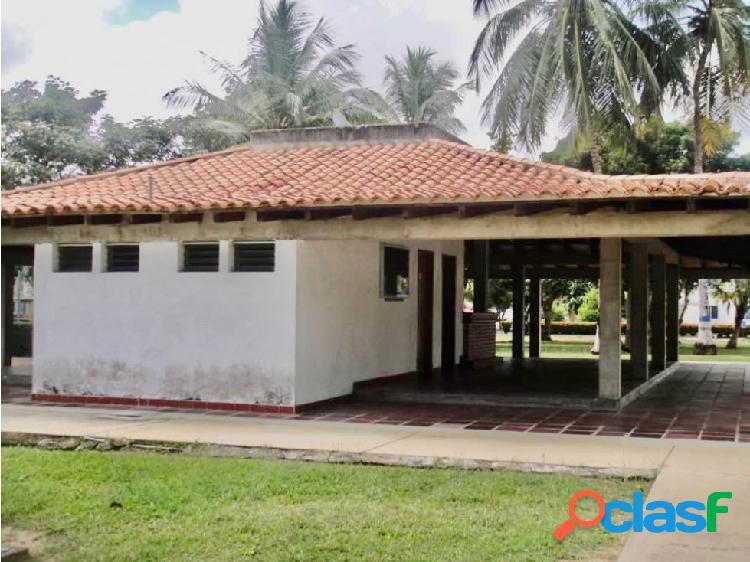 Se vende casa 85m2 3h/1B/1p Río Chico