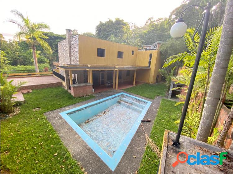 Se vende casa 900m² 4h+1s/5b+1s/6p Oripoto