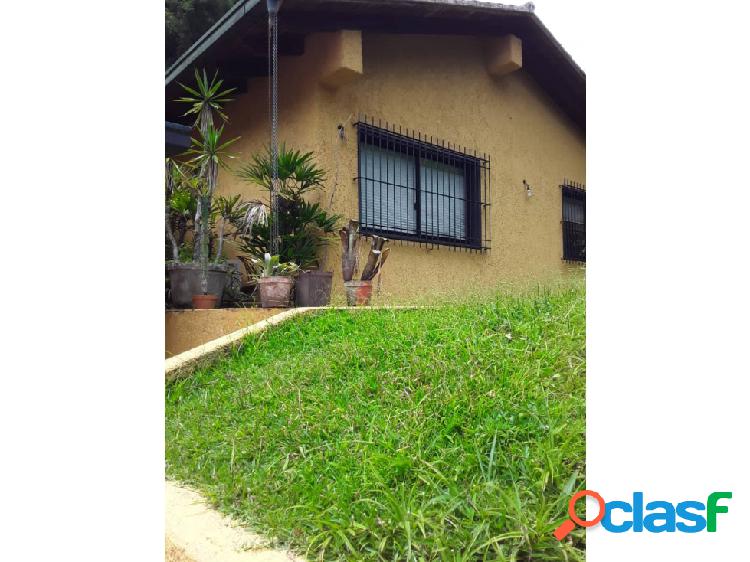 Se vende casa T:1.240m2; C:437m2 3h+s/3.5b+s/5p Tusmare