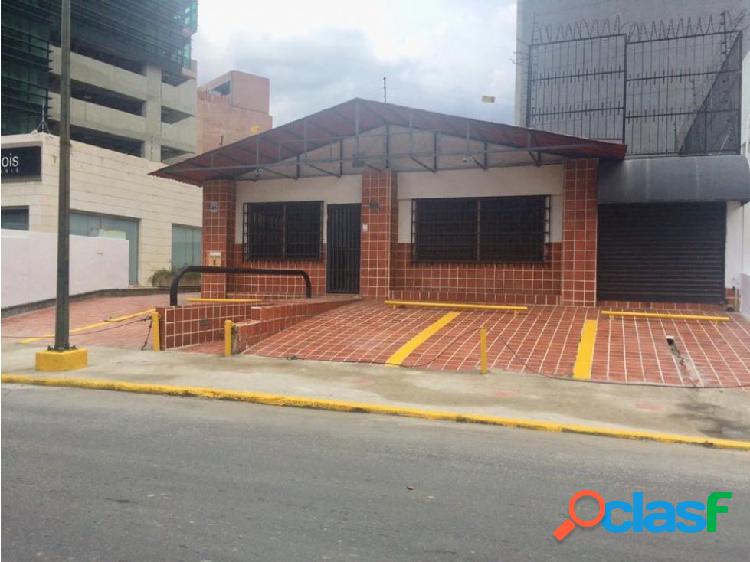 Se vende casa comercial 485m2 Las Mercedes 2765