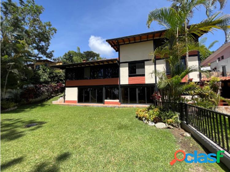 Se vende casa en Oripoto 621m2 4H/5B/4P