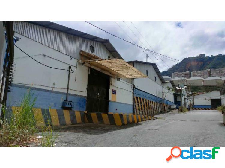 Se vende galpón 800m2 Zona Industrial Macaracuay 4066