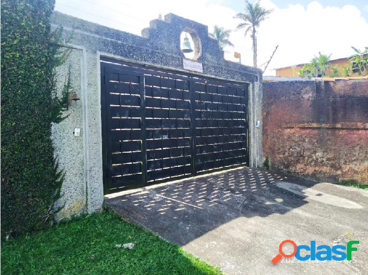 Se vende hermosa casa la Urb Lomas del Laurel Baruta Caracas