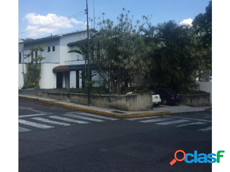 Se vende local 415m2 Los Palos Grandes 5191