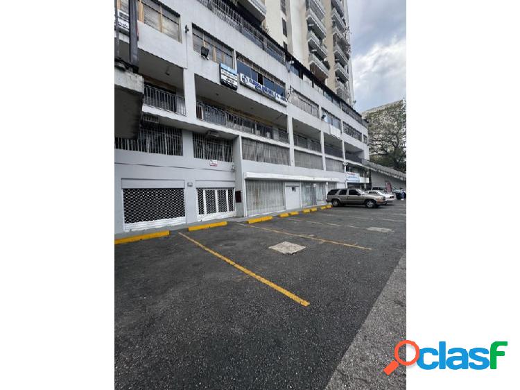 Se vende local comercial 149m2 Avenida Victoria 7450