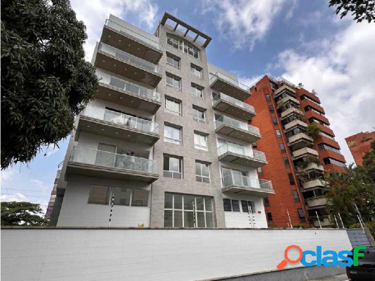 Se vende pent house 250’m3H+S/4B/3P. Alto Ocho. Sebucan