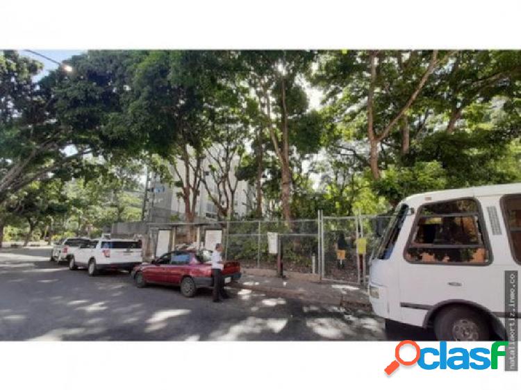 Se vende terreno 2.527m2 El Cafetal - RG