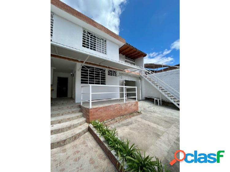 Se vende/Alquila casa comercial 450m2 La Trinidad 8784