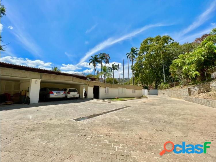 Se vende/alquila Casa 3000m² 5h+2s/6b+1s/15p, Valle arriba