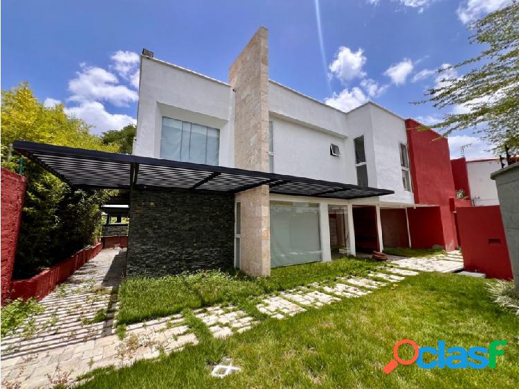 Se vende/alquila casa 280m2 Santa Ana 1684